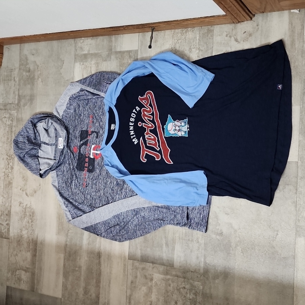 Mens size large set of 2 shirts MN Twins
